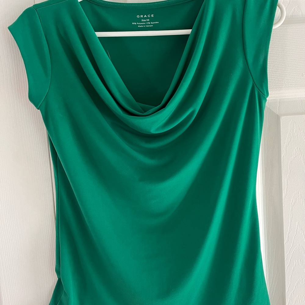 Kelly Green short sleeve career top - Picture 4 of 4